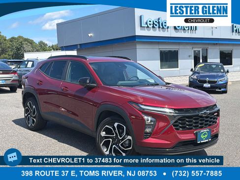 Certified 2024 Chevrolet Trax RS w/ Sunroof Package FWD image 1