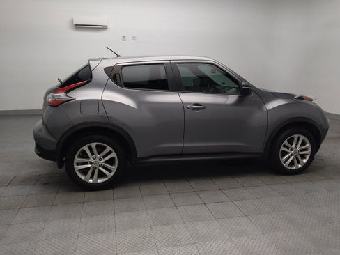 Used 2015 Nissan Juke S FWD image 10
