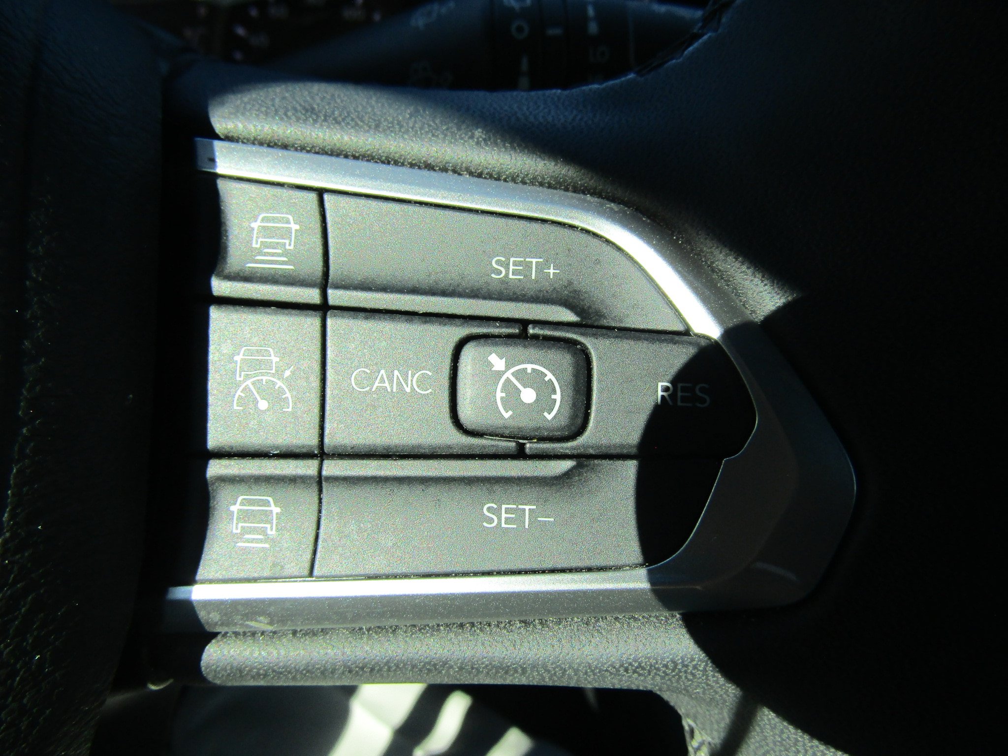 Used 2025 Jeep Compass Limited AWD/4WD image 25
