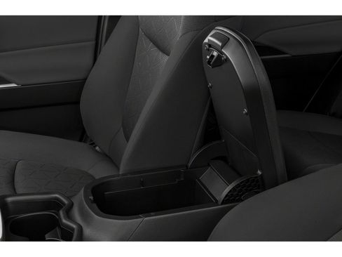 Used 2021 Toyota RAV4 XLE FWD image 11