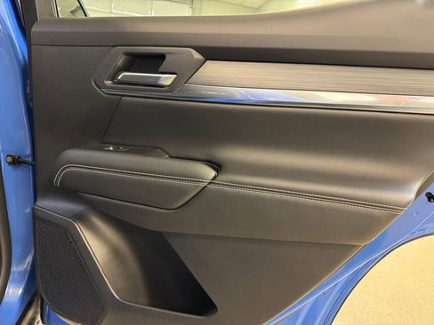 Used 2025 GMC Terrain Elevation image 25