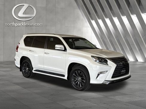 Certified 2022 Lexus GX 460 Luxury w/ Sport Design Package AWD/4WD image 5