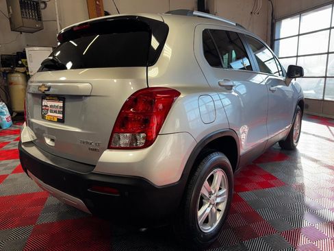 Used 2016 Chevrolet Trax LT w/ LT Convenience Package image 7