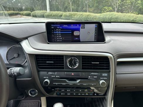 Used 2018 Lexus RX 450h AWD image 20