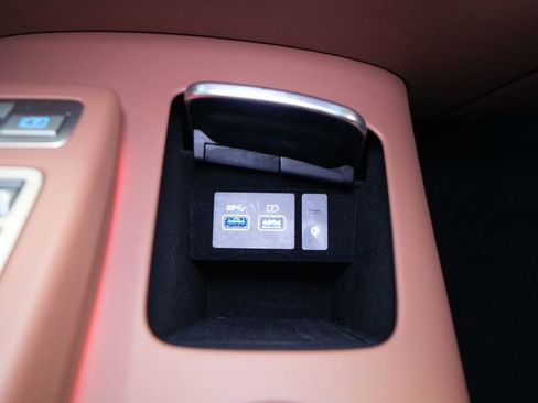 Used 2023 Genesis GV70 2.5T w/ Advanced Package image 39