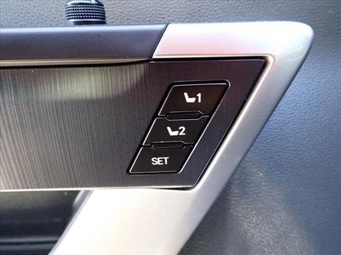 Used 2022 Toyota Tundra Platinum w/ Advanced Package image 17