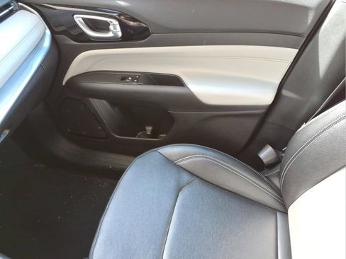 Used 2025 Jeep Compass Limited AWD/4WD image 22