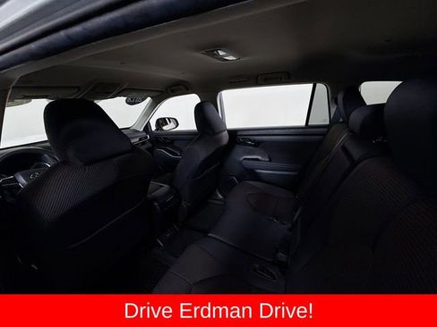Used 2023 Toyota Highlander L FWD image 10