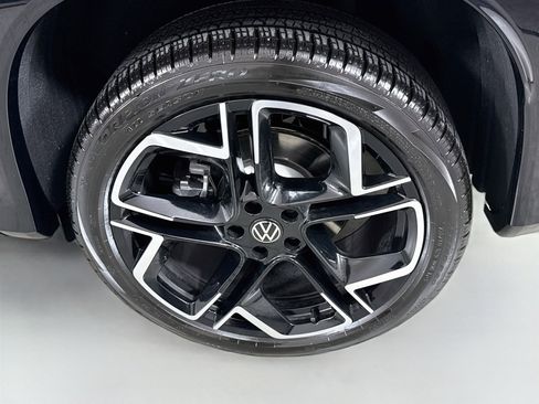 Used 2026 Volkswagen Tiguan SEL R-Line AWD/4WD image 30