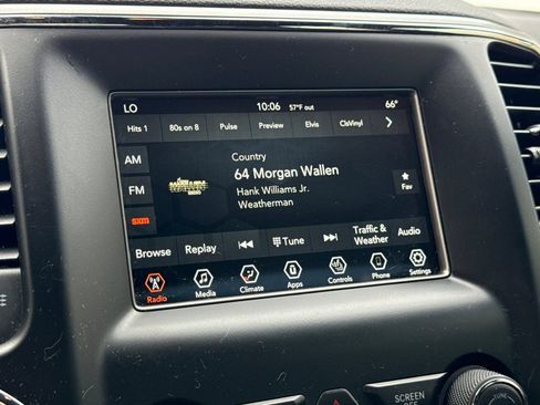 Used 2019 Jeep Grand Cherokee Laredo AWD/4WD image 19