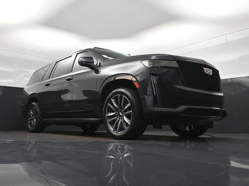 Used 2023 Cadillac Escalade ESV Sport Platinum RWD image 45
