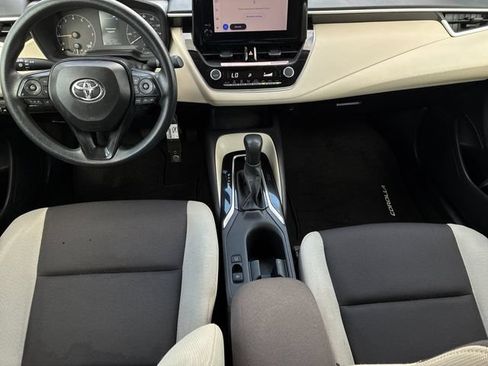 Certified 2025 Toyota Corolla LE FWD image 9