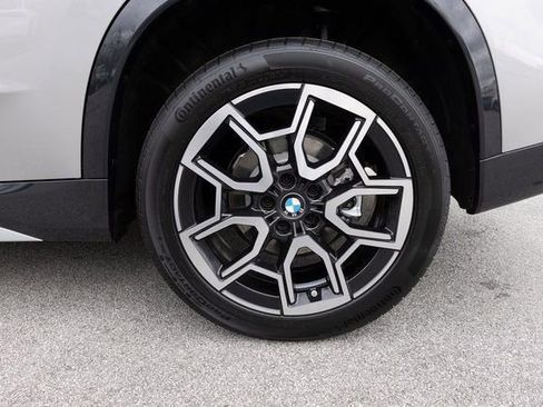 New 2025 BMW X1 xDrive28i w/ Premium Package image 7