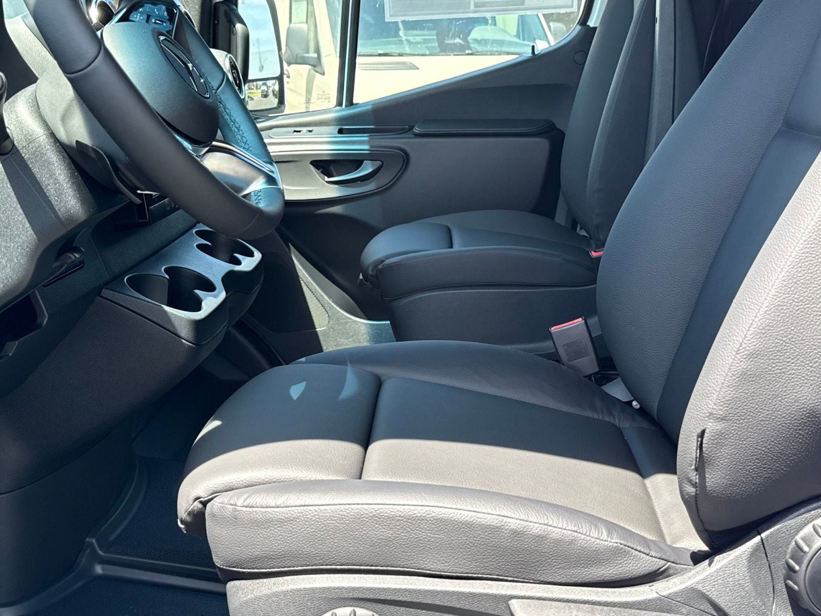 New 2026 Mercedes-Benz Sprinter 2500 image 21
