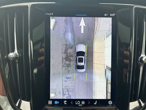 Certified 2023 Volvo S60 B5 Plus w/ Climate Package image 25