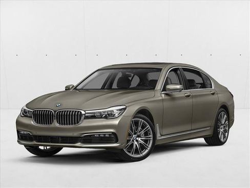 Used 2018 BMW 740i RWD image 1