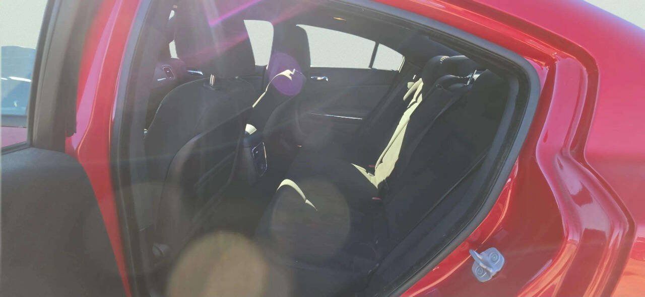 Used 2012 Dodge Charger SE w/ Sport Appearance Group RWD image 7