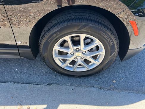 Used 2024 Chevrolet Equinox LT AWD/4WD image 12