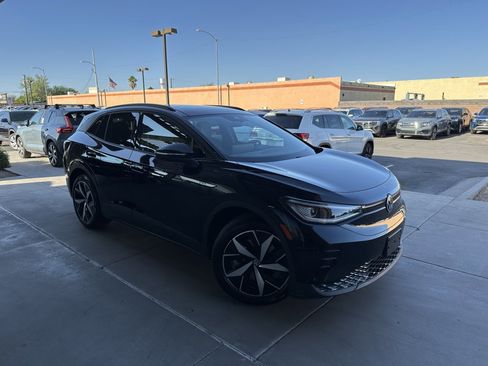 Used 2023 Volkswagen ID.4 Pro S image 5