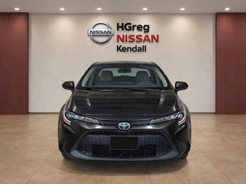 Used 2021 Toyota Corolla LE w/ LE Convenience Package image 5