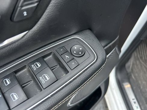 Used 2022 RAM 1500 Laramie w/ Sport Appearance Package image 15