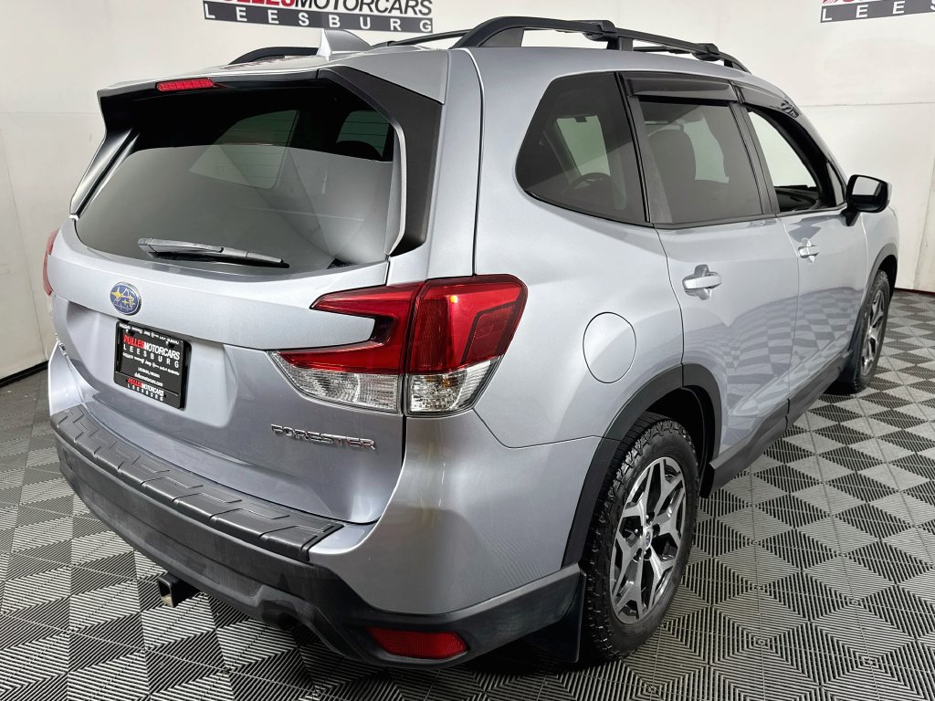 Used 2021 Subaru Forester Premium AWD/4WD image 7