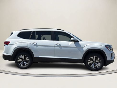 New 2026 Volkswagen Atlas SE AWD/4WD image 2