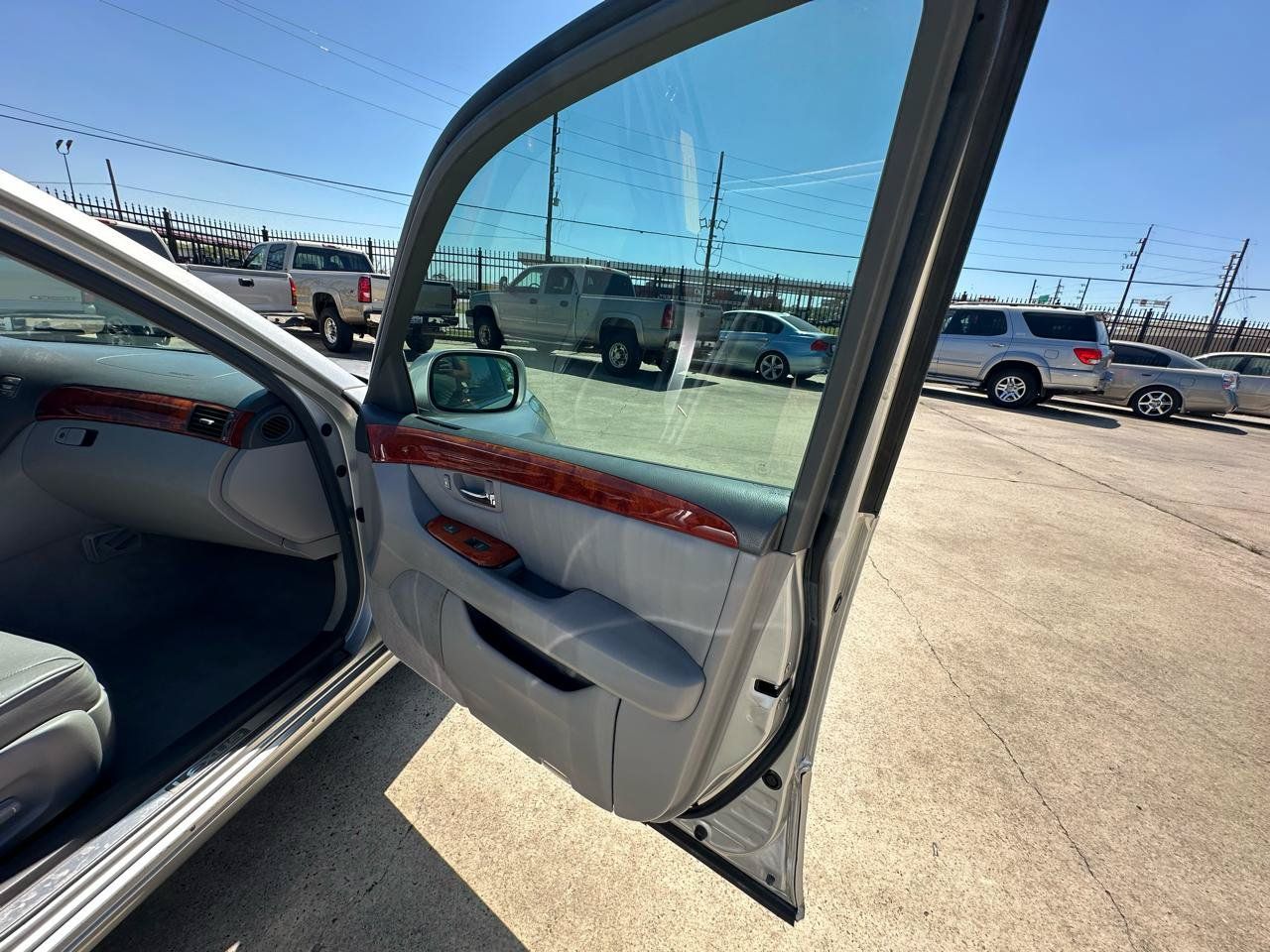 Used 2004 Lexus LS 430 RWD image 67