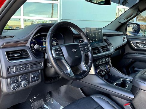 Used 2022 Chevrolet Tahoe Z71 w/ Z71 Off-Road Package AWD/4WD image 14