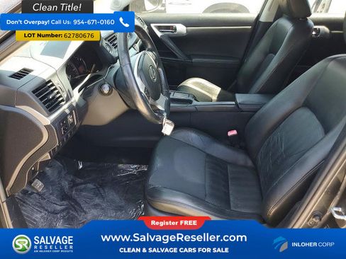 Used 2011 Lexus CT 200h Premium w/ Premium Audio Pkg FWD image 9