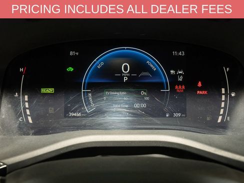 Used 2025 Toyota Camry LE w/ Convenience Package FWD image 17