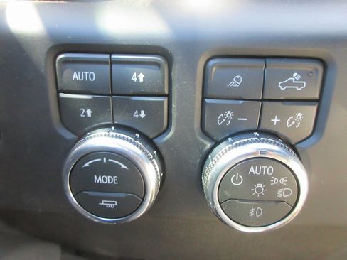 New 2026 GMC Sierra 1500 AT4 image 18