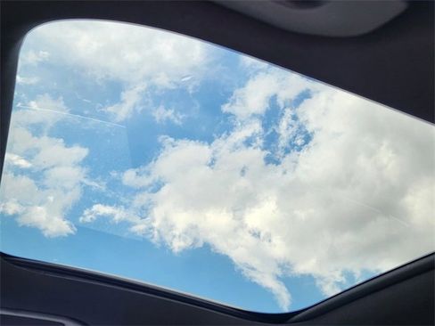 Certified 2026 Mercedes-Benz GLB 250 4MATIC image 23