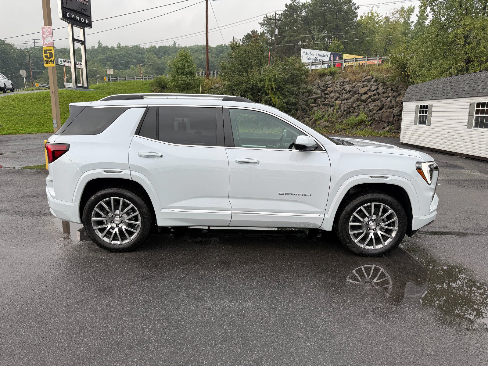 New 2027 GMC Terrain Denali AWD/4WD image 6
