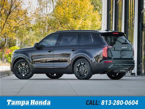 Used 2022 Kia Telluride SX w/ Nightfall Edition Package AWD/4WD image 1
