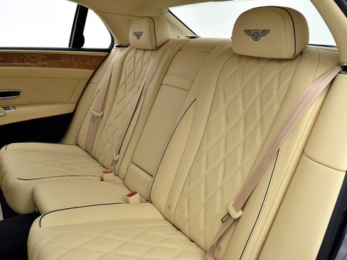 Used 2015 Bentley Flying Spur V8 AWD/4WD image 17