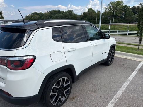 Used 2018 Jeep Compass Limited w/ Safe & Security Group FWD image 4