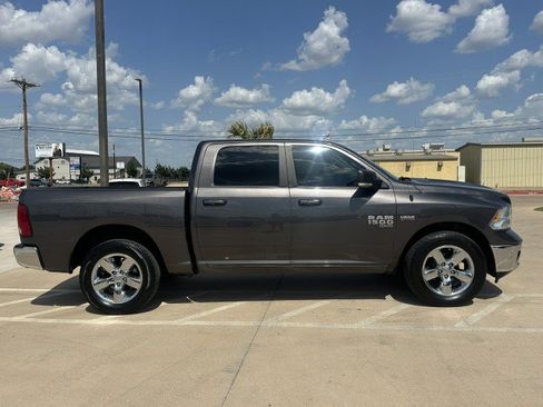 Used 2019 RAM 1500 Lone Star RWD image 5