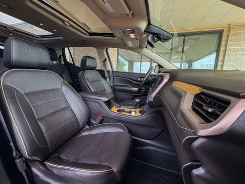 Used 2019 GMC Acadia Denali w/ LPO, Floor Liner Package AWD/4WD image 30