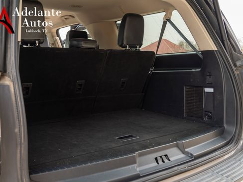 Used 2024 Ford Expedition Max XLT image 11
