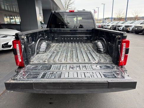 Certified 2024 Ford F250 Lariat w/ Lariat Ultimate Package AWD/4WD image 17