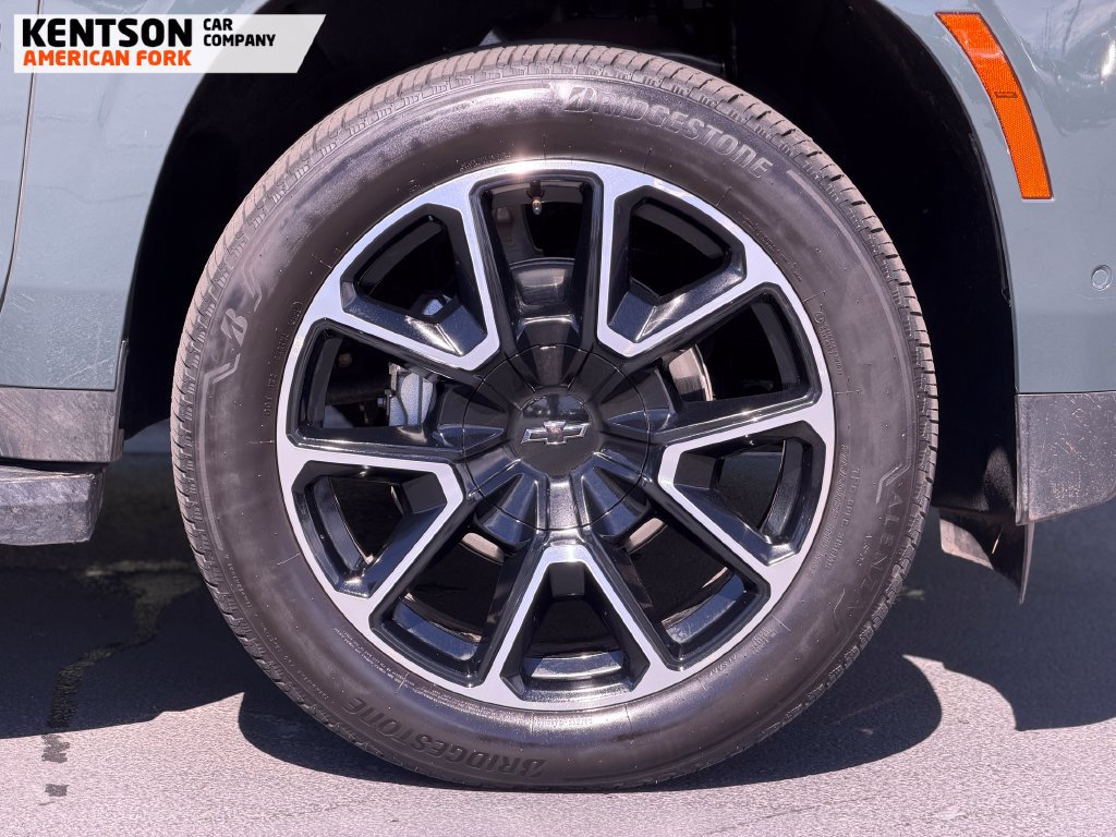 Used 2026 Chevrolet Tahoe RST AWD/4WD image 12