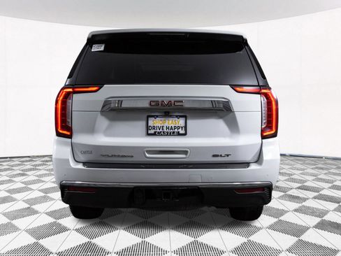 Used 2023 GMC Yukon SLT w/ SLT Luxury Package AWD/4WD image 17
