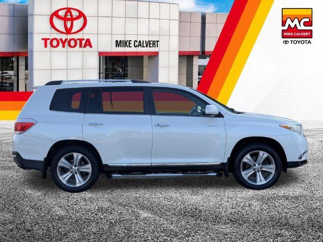 Used 2012 Toyota Highlander Limited w/ Tow Pkg FWD image 10