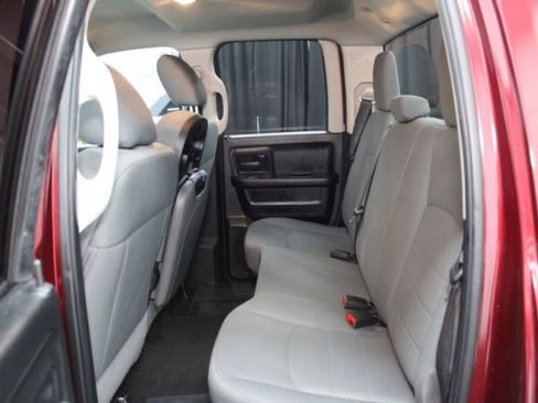 Used 2018 RAM 1500 Express image 23