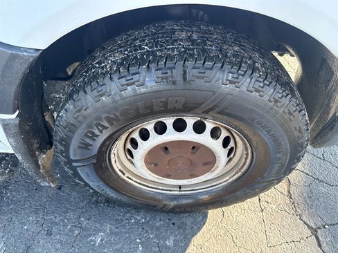 Used 2012 Mercedes-Benz Sprinter 2500 w/ Additional Battery Pkg image 10