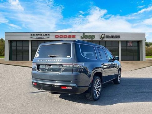 New 2024 Jeep Grand Wagoneer Series I w/ Flexible Seating Group image 31