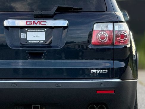 Used 2011 GMC Acadia SLT AWD/4WD image 14