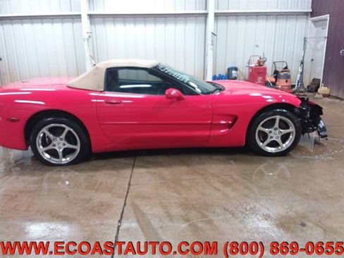 Used 2000 Chevrolet Corvette Convertible w/ Memory Pkg image 3