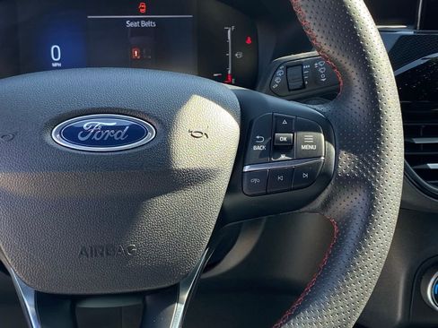 Used 2025 Ford Escape ST-Line FWD image 15